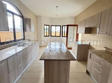 Casa de 4 habitaciones, Panamá · Amplia Casa en Venta en Costa Sur