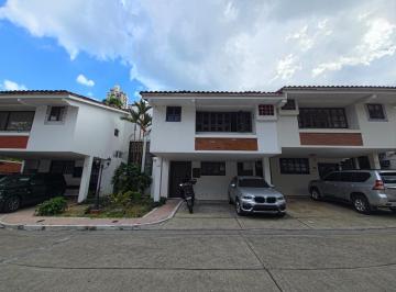 Casa · 114m² · 3 Recámaras · 2 Estacionamientos · San Francisco - Venta de Casa Duplex en Residencial Los Flamingos