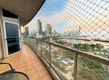 Apartamento de 2 habitaciones, Panamá · Venta de Apartamento en Av Balboa