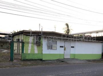 Local comercial , La Chorrera · Amplio Local Comercial en Venta en Chorrera