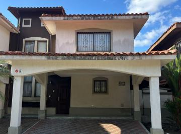 Casa · 240m² · 4 Recámaras · 2 Estacionamientos · Venta de Casa en Green Village - Milla 8 (Dk)