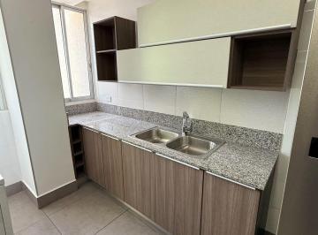 Apartamento · 109m² · 2 Recámaras · 1 Estacionamientos · Vendo Apartamento en PH Parques del Carmen