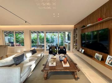 Apartamento · 360m² · 3 Recámaras · 2 Estacionamientos · The Woods - Santa Maria - Venta