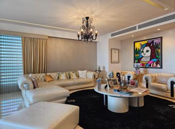 Apartamento · 525m² · 4 Recámaras · 3 Estacionamientos · Se Vende Apartamento en Punta Pacifica