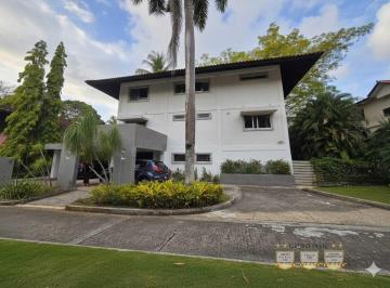 Casa · 336m² · 4 Recámaras · 3 Estacionamientos · Venta de Casa en Clayton - Calle Carrol - Ancon - D. D