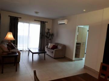 Apartamento · 228m² · 3 Recámaras · 2 Estacionamientos · Alquiler o Venta Apartamento en Embassy Village