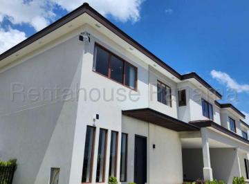Casa de 4 habitaciones, Panamá · Casa de 338 m² con 4 Habitaciones en Venta en Santa María