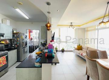 Apartamento de 3 habitaciones, Panamá · Se Vende Apartamento en Hato Pintado Zc