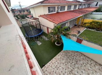 Casa de 4 habitaciones, Panamá · Casa en Venta en Altos de Panama. 26 - 5729.