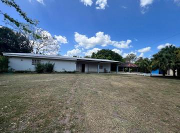 Casa de 6 habitaciones, Chame · Venta de Casa con Amplio Terreno en Gorgona