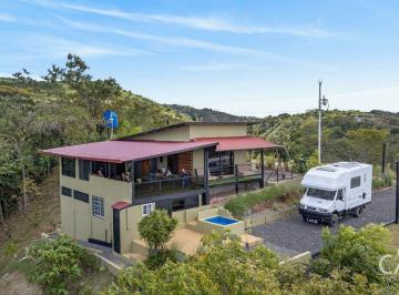 Casa de 3 habitaciones, Mariatos · Casa con Vista Al Mar de Diseño Arquitectónico en Venta en Altos de Malena – Torio