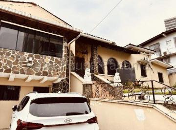 Oficina comercial , Panamá · Se Vende Oficina en La Cresta Zc