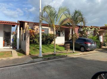 Casa de 3 habitaciones, La Chorrera · Rsw. Se Vende a Precio de Avaluo, Casa 3 Recámaras, Arboledas, Cluster Las Magnolias.