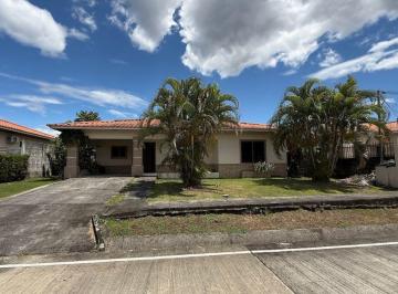 Casa de 3 habitaciones, David · Casa en Venta o Alquiler – 3 Habitaciones en Villa Patricia, David, Chiriquí.