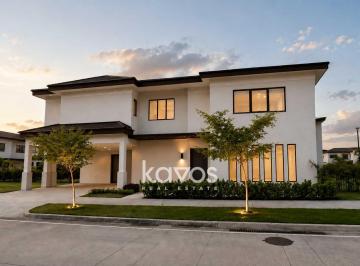 Casa · 391m² · 3 Recámaras · 4 Estacionamientos · Vendo Casa en The Woods Santa Maria - No Promotora