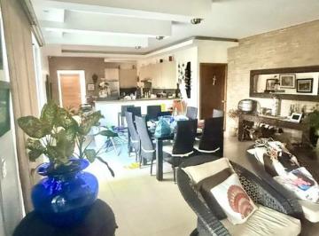 Apartamento · 306m² · 3 Recámaras · 2 Estacionamientos · Apartamento en Venta en Bijao