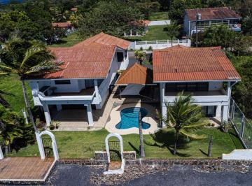 Casa de 9 habitaciones, Chame · Complejo de 3 Casas Frente Al Mar en Playa Malibú