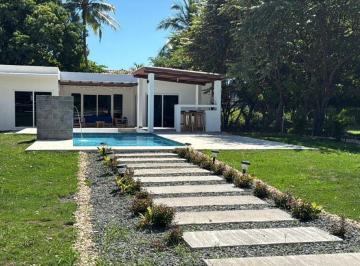 Casa de 3 habitaciones, Chame · Casa Nueva Amoblada a Pasos del Mar – Playa Malibú, Gorgona