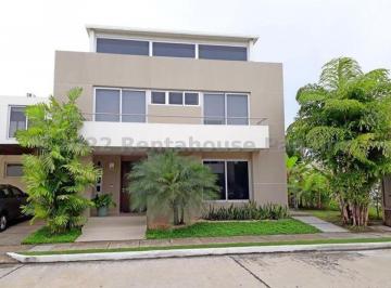 Casa de 3 habitaciones, Panamá · Venta de Casa en Costa Sur
