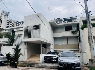 Casa de 10 habitaciones, Panamá · Alquiler de Casa Comercial con Piscina en Paitilla 690 m²
