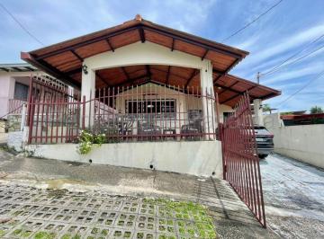 Casa de 4 habitaciones, Panamá · Vendo Casa Espaciosa en La Gloria, Betania 26 - 2465