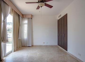 Apartamento en Venta de 3 habitaciones Ancón · Remate de Apartamento Tipo Townhouses Cocolí, Tucan Country Club
