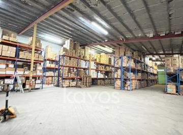 Bodega-Galpón-Depósito · 11000m² · 15 Estacionamientos · Bodega France Field con Cuarto de Frio