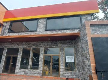 Local comercial · 700m² · 9 Estacionamientos · Se Alquila Local en Santiago