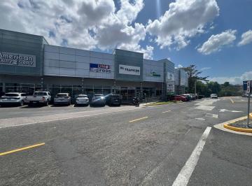 Local comercial · 68m² · 1 Estacionamientos · Brisas del Golf Local 68.09 m² $1476