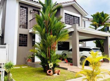 Casa de 3 habitaciones, Panamá · Casa Duplex en Paseo del Norte con 3 Habitaciones en Venta, 350 m² Brisas del Golf