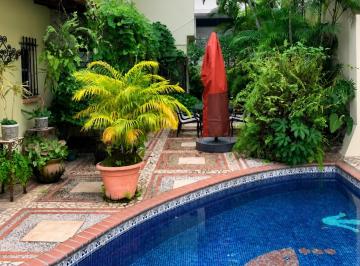 Casa · 383m² · 3 Recámaras · 5 Estacionamientos · Se Vende Casa en La Alameda