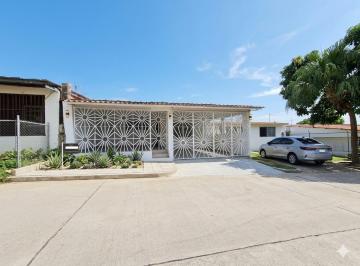 Casa · 121m² · 3 Recámaras · 2 Estacionamientos · ID 25901 Las Acacias - Casa en Venta - Don Bosco - 183 m 2