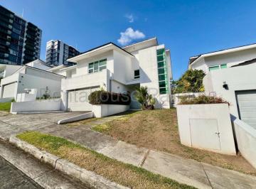 Casa de 3 habitaciones, Panamá · Se Vende Casa en Altos de Panama Mdv26 - 6103