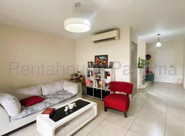 Casa de 3 habitaciones, Panamá · Venta Casa Versalles