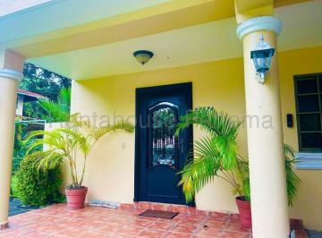 Casa de 3 habitaciones, Panamá · Venta de Casa en Ancon