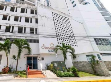 Apartamento · 62m² · 2 Recámaras · 1 Estacionamientos · Alquiler de Apartamento en Carrasquilla con con Acceso Al Parque Omar