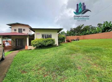 Casa · 900m² · 3 Recámaras · 2 Estacionamientos · Alquilo Casa de 3hab Sin Muebles