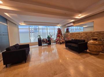 Apartamento · 122m² · 3 Recámaras · 2 Estacionamientos · Se Vende Apartamento en El Cangrejo