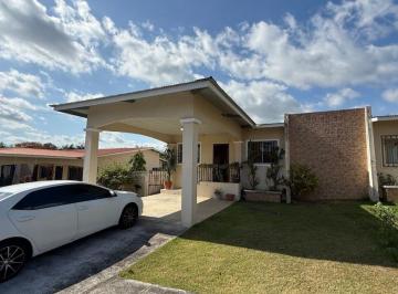 Casa de 3 habitaciones, David · Dúplex de 3 Habitaciones en Santa Mónica, San Pablo Viejo. Vive a 5 Km de City Mall, David