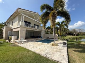 Casa · 649m² · 4 Recámaras · 8 Estacionamientos · Oportunidad Limitada Residencia PH Ocean Lakes Buenaventura