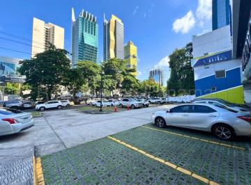 Edificio , Panamá · Obarrio: Edificio Comercial - Plaza Comercial de Dos Niveles en Venta. Lote 1600 m². Inversión.