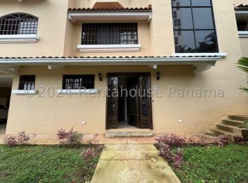 Casa de 4 habitaciones, Panamá · Venta Casa El Carmen