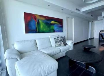 Apartamento · 105m² · 1 Estacionamientos · Apartamento Amoblado en Av Balboa PH H2o 105 m² $1,750