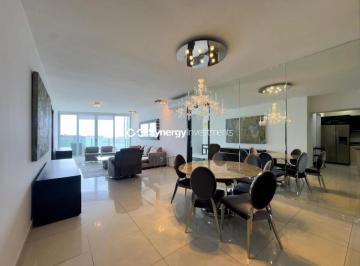 Apartamento de 2 habitaciones, Panamá · Apartamento en Venta en Bella Vista