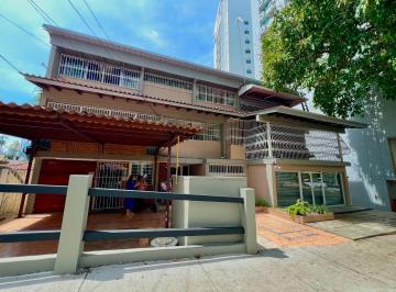 Edificio · 300m² · 10 Recámaras · 10 Estacionamientos · Venta Edificio Para Proyecto en El Cangrejo C/locales P/inversion Lt