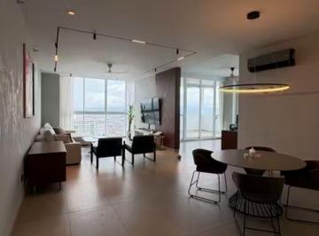 Apartamento de 4 habitaciones, Panamá · Vendo Apartamento Remodelado en Costa del Este