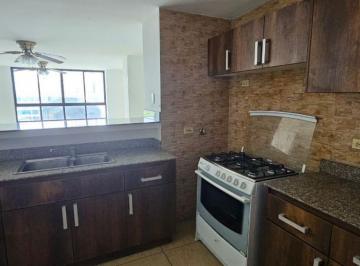 Apartamento de 2 habitaciones, Panamá · Se Alquila Apartamento con Linea Blanca en Altos de Panamá