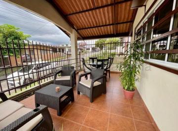 Casa de 4 habitaciones, Panamá · Casa de 330 m² con 4 Dorm. en Venta en Betania