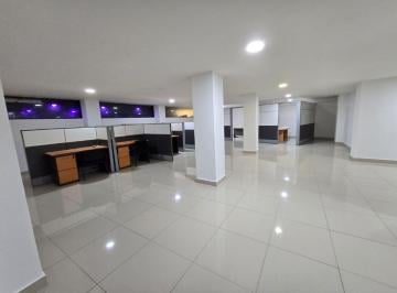 Oficina comercial , Panamá · Oficina en Calle 50: Amoblada, con 4 Estacionamientos, Lista Para Ocupar