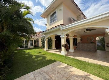 Casa de 4 habitaciones, Panamá · Venta Casa Villa Valencia en Costa Sur